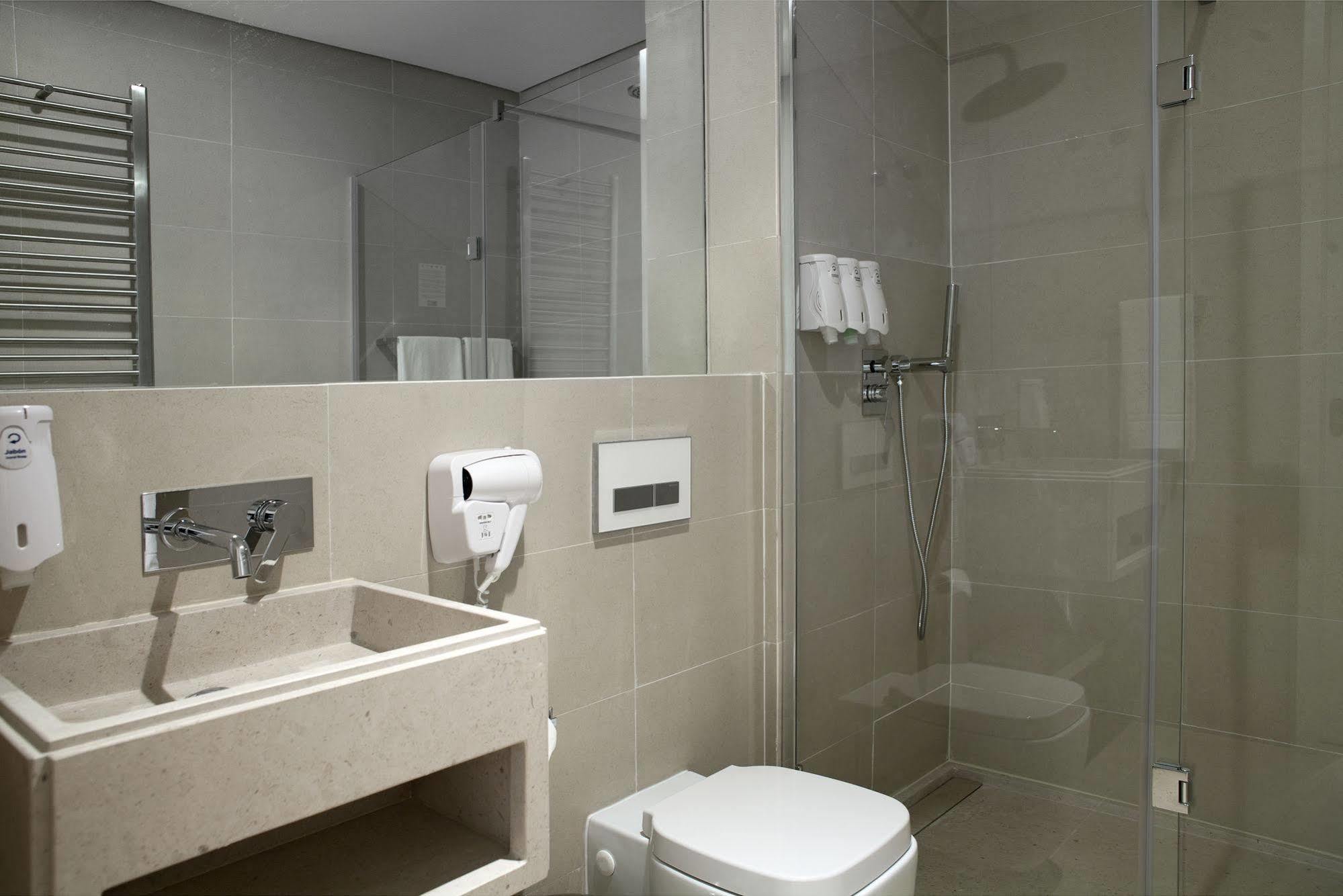 Lisbon Serviced Apartments - Baixa Eksteriør bilde