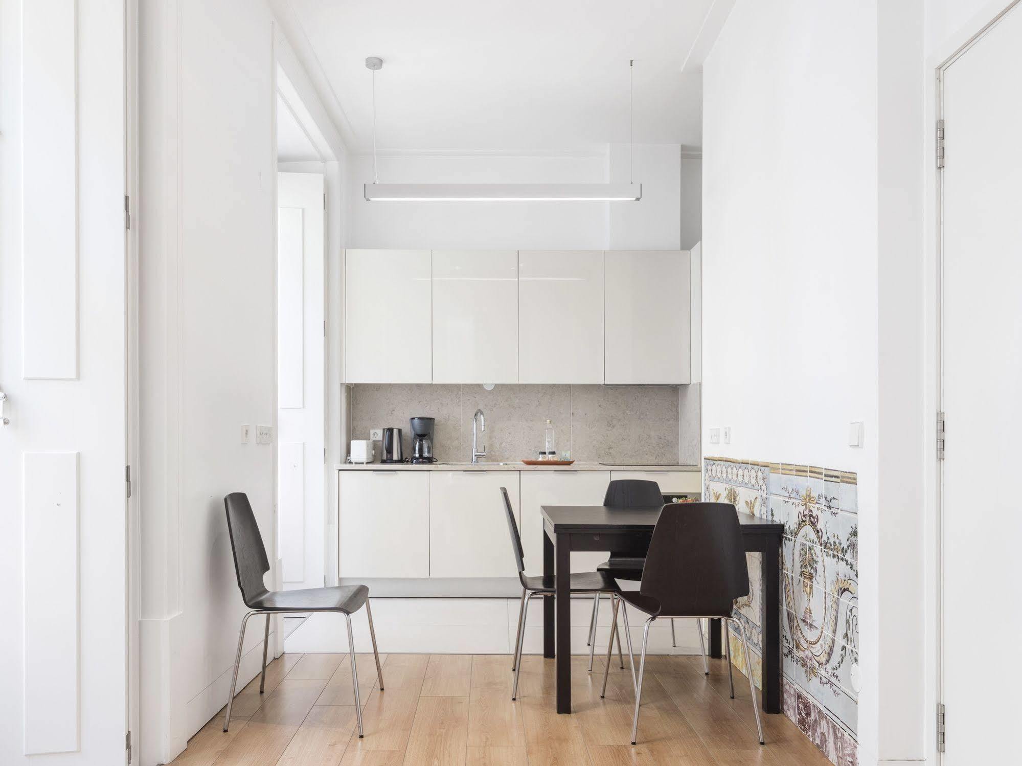 Lisbon Serviced Apartments - Baixa Eksteriør bilde